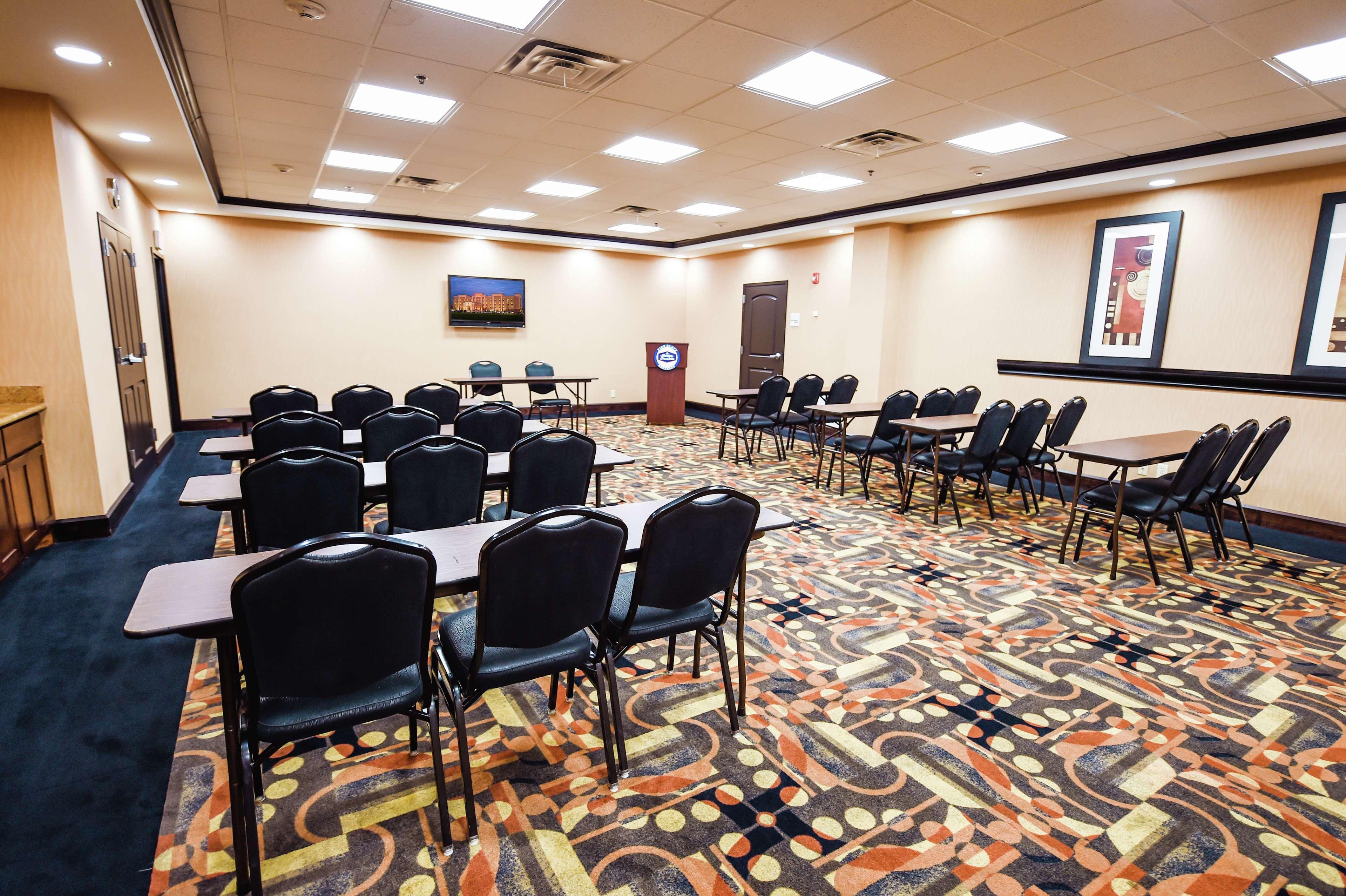 Hampton Inn & Suites פיין בלאף מראה חיצוני תמונה