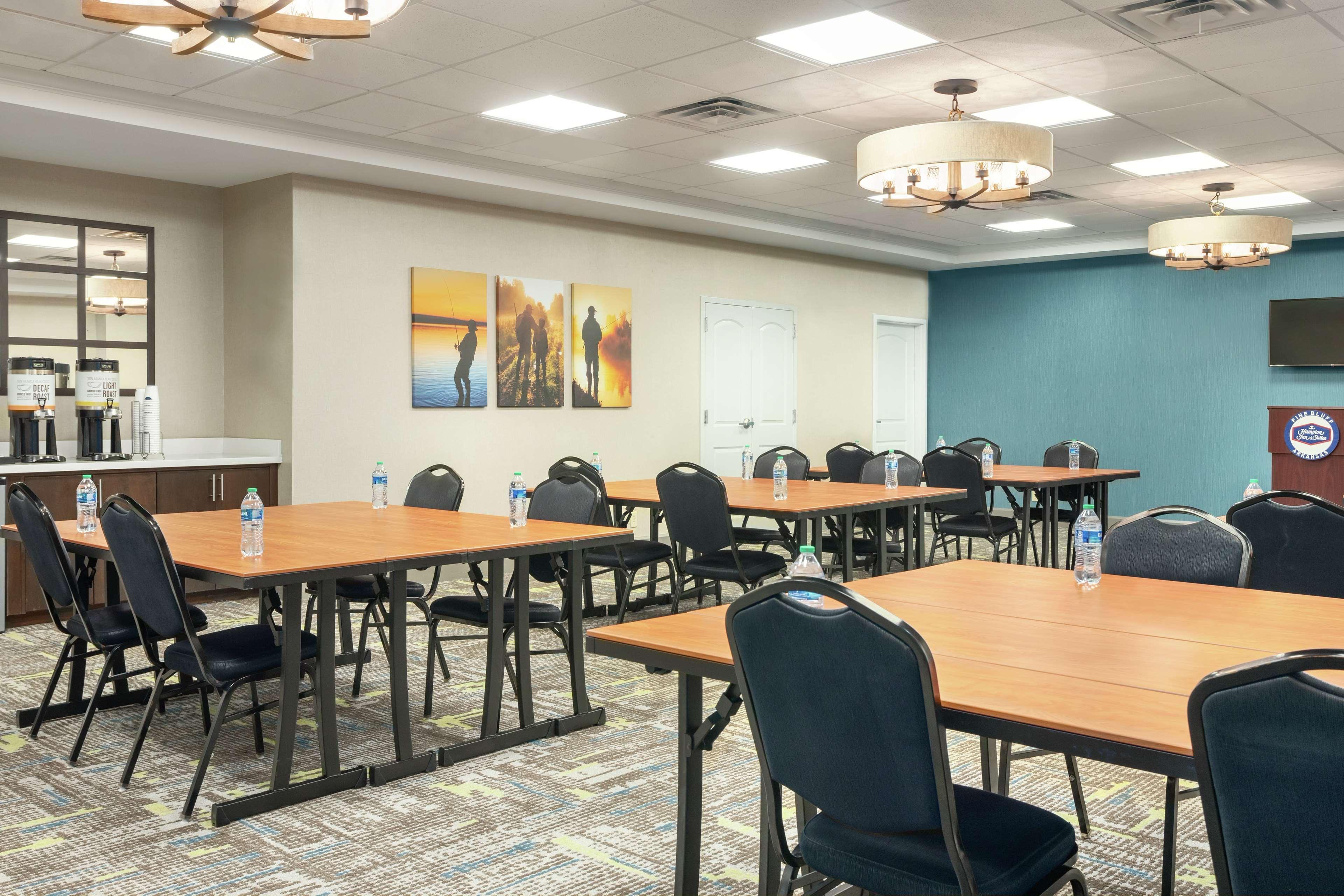 Hampton Inn & Suites פיין בלאף מראה חיצוני תמונה